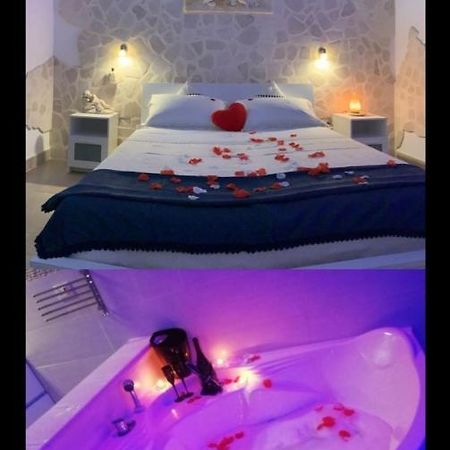 V&M Suite Con Jacuzzi أوستوني المظهر الخارجي الصورة