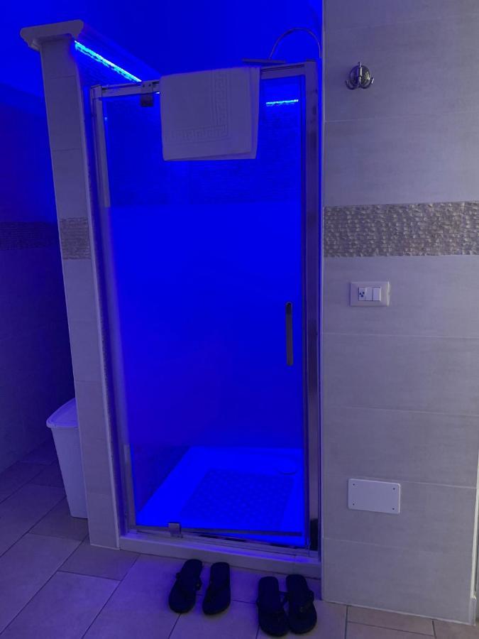 V&M Suite Con Jacuzzi أوستوني المظهر الخارجي الصورة