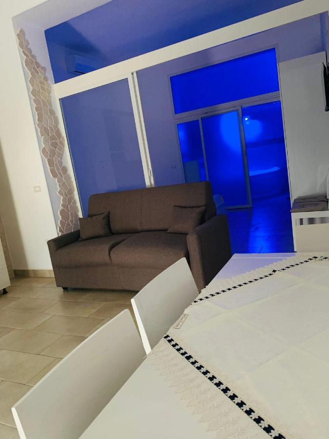V&M Suite Con Jacuzzi أوستوني المظهر الخارجي الصورة