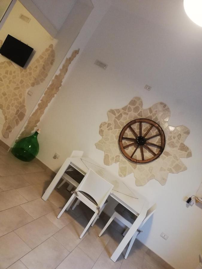 V&M Suite Con Jacuzzi أوستوني المظهر الخارجي الصورة